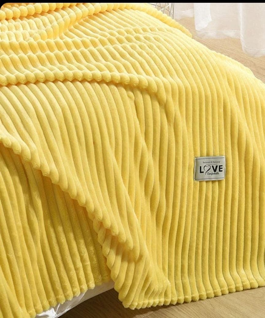 Fleece blanket — view 3
