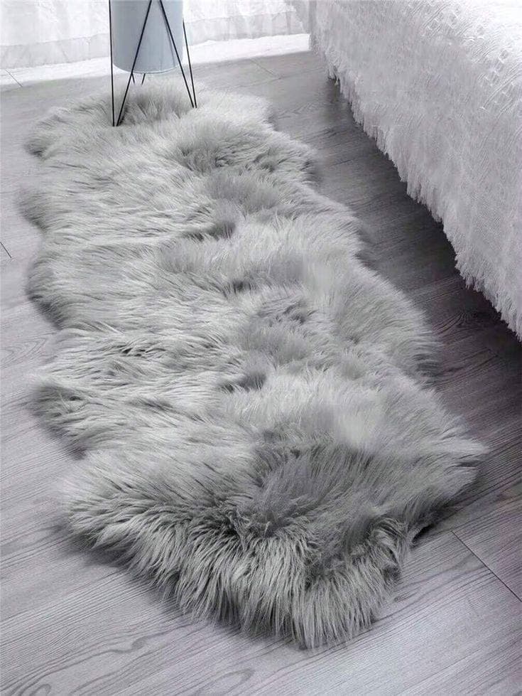 Fluffy bedside mat — view 4