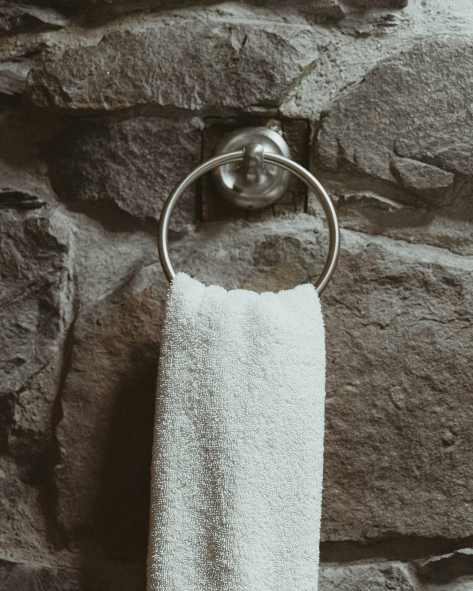 One of the two hand towels included in the gift set