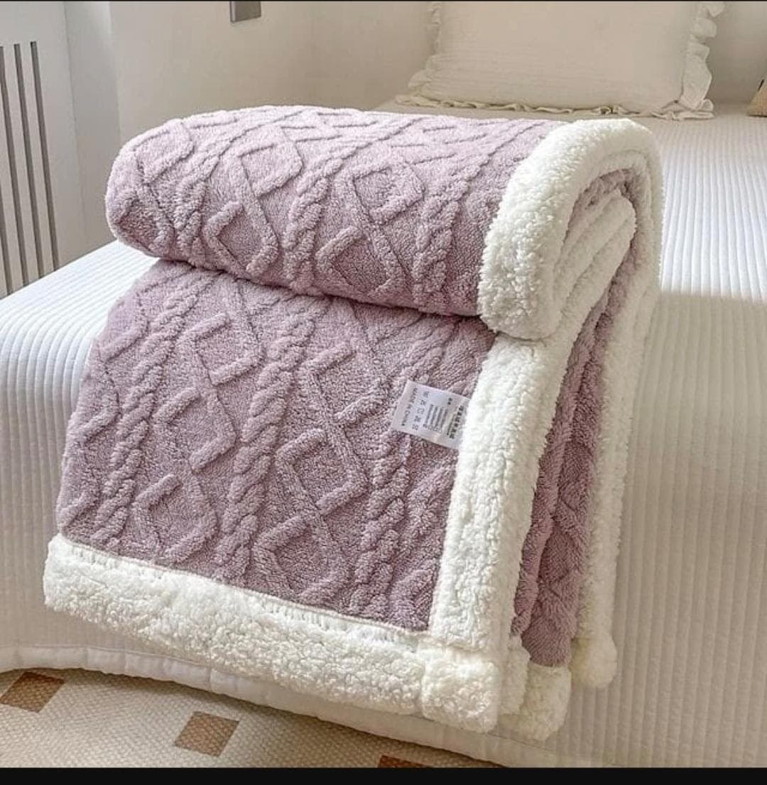 Sherper Blanket — view 3